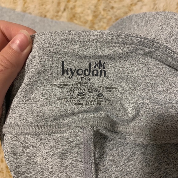 3/4 workout tights - Picture 3 of 3